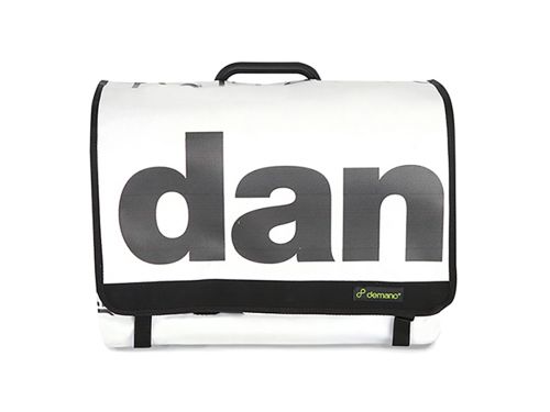 Demano Diagonal Mar Brompton 兩用大型郵差包-文字(黑白)