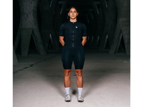 The Service Course Women's Engineered Short Sleeve Jersey 女款短袖車衣 - 黑色