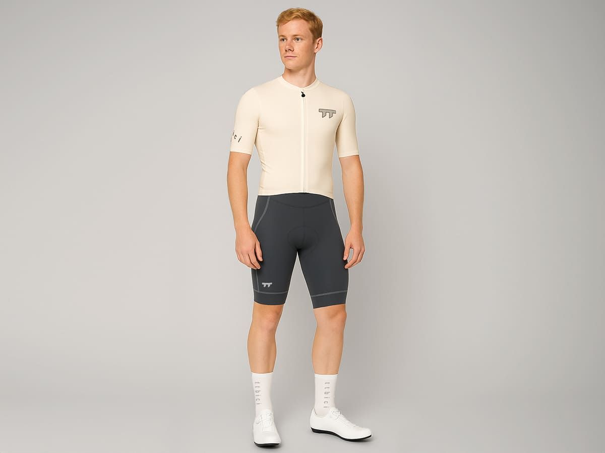 a Line Men's Cargo Bib Shorts 男款輕量口袋車褲 / 炭灰