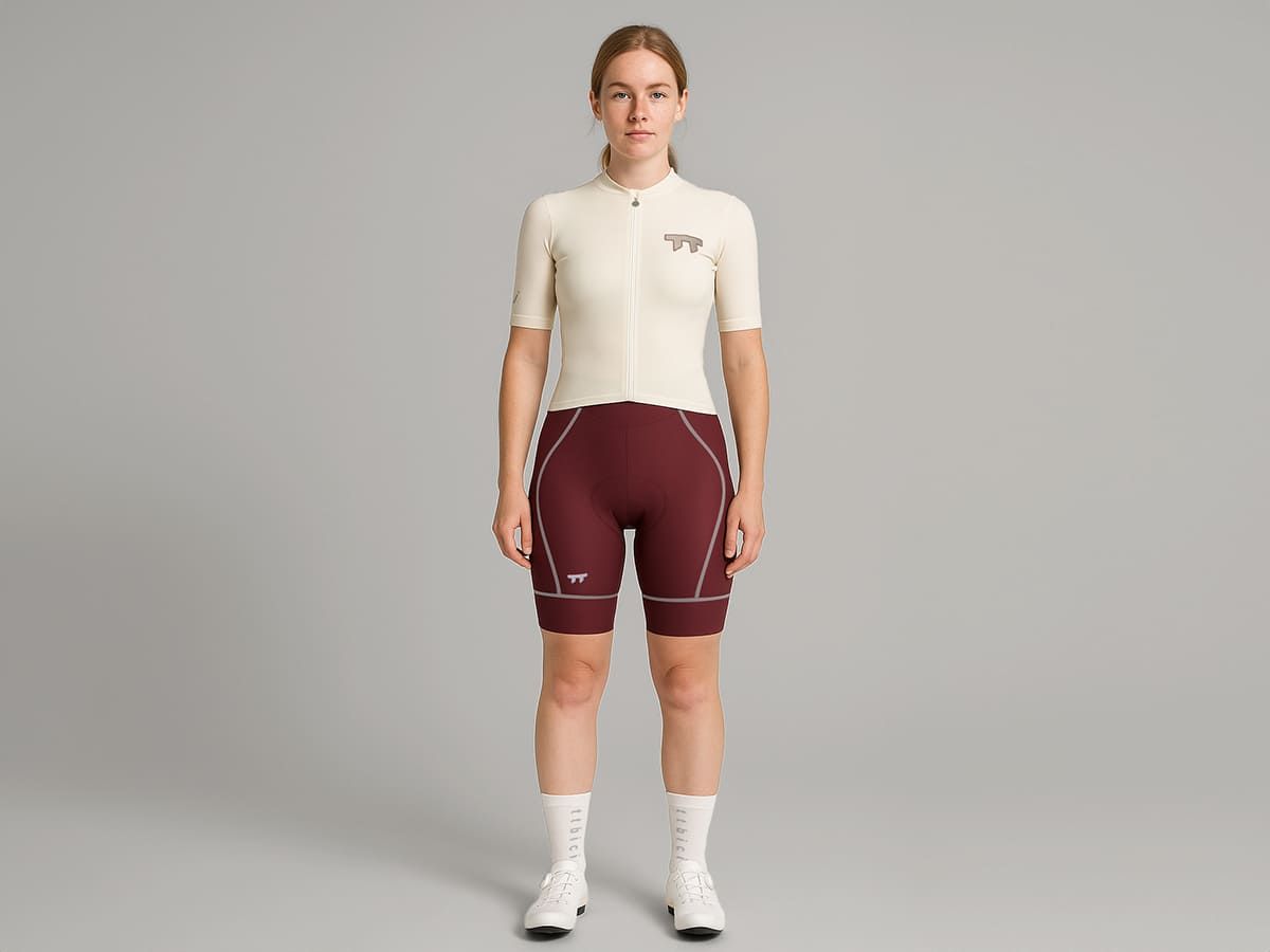 a Line Women's Cargo Bib Shorts 女款輕量口袋車褲 / 巧克力
