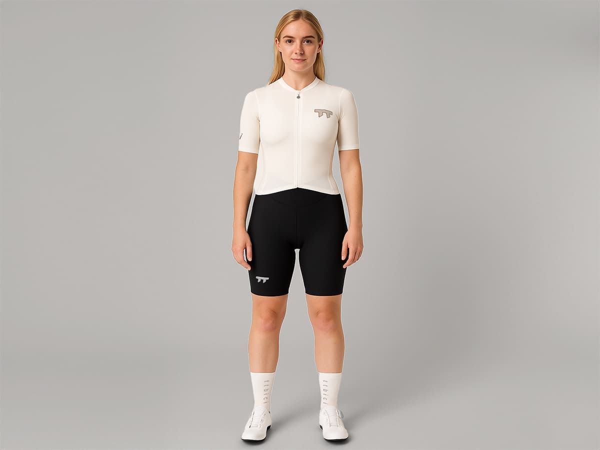 a Line Women's Lightweight Bib Shorts 女款輕量車褲 / 黑色