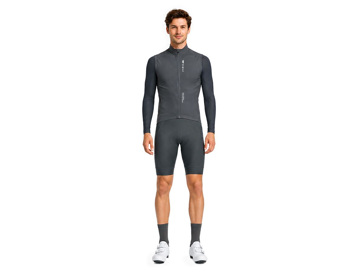 a Line Altitude Insulated Gilet 保暖背心 / 炭灰