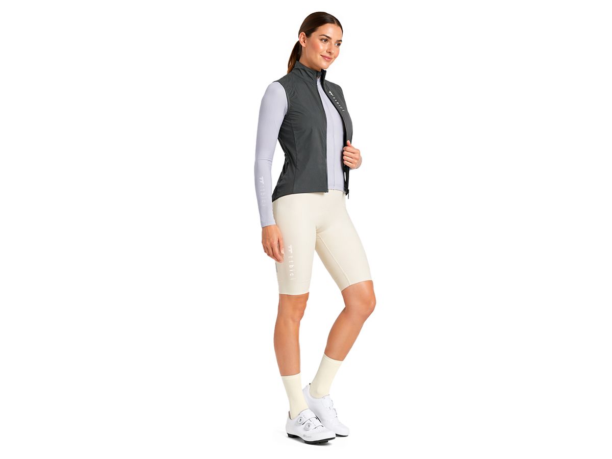 a Line Altitude Insulated Gilet 保暖背心 / 炭灰