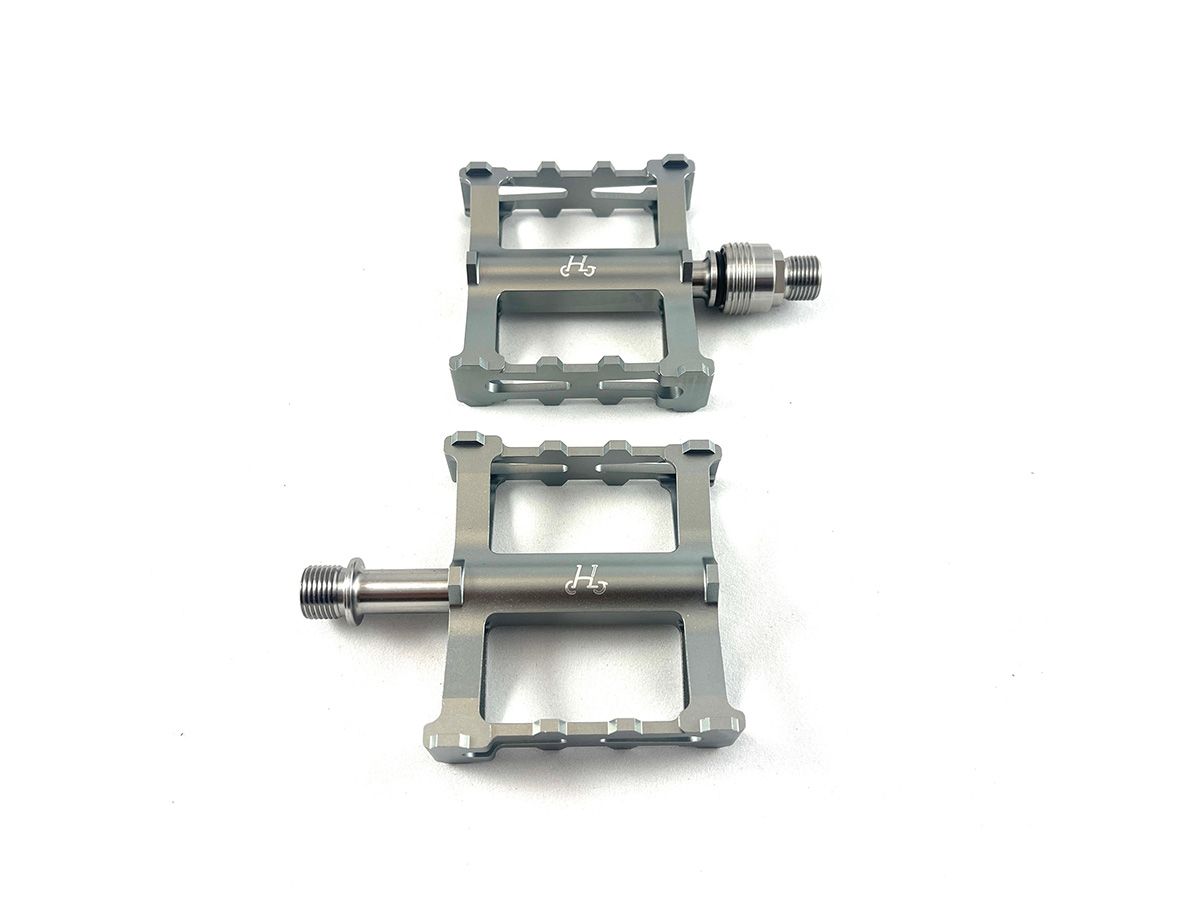 H&H 加大型快拆踏板/銀軸/灰踏板