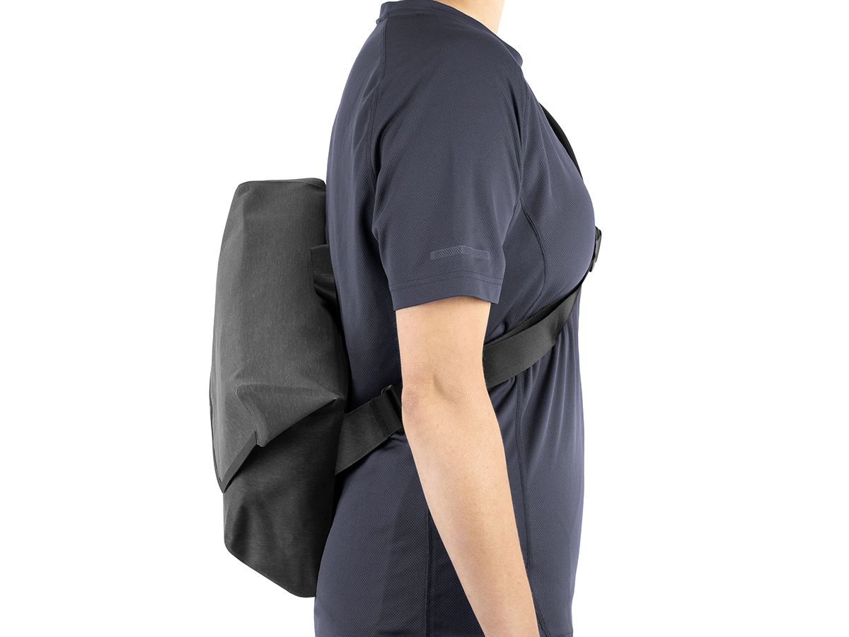 Apidura City 都會郵差包款 13"