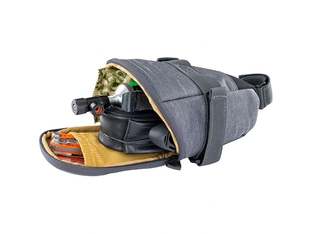 EVOC SEAT BAG TOUR 腳踏車座墊包/卡夢灰/L