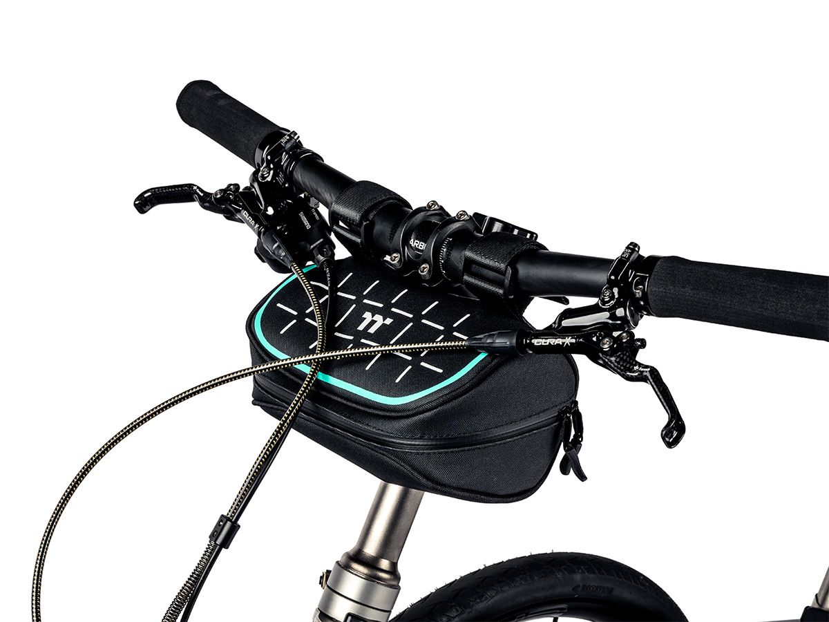 曜越 Thermaltake TT100 手把包 黑色