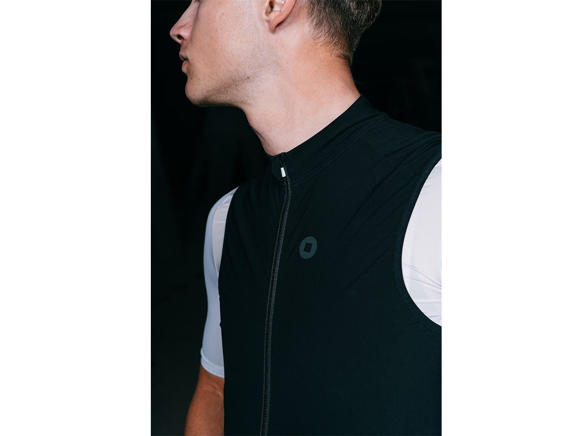 The Service Course Unisex Engineered Wind Vest 防風背心 - 黑色 M