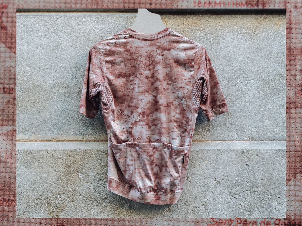 The Service Course 挑戰群山 - Girona 車衣 沙色