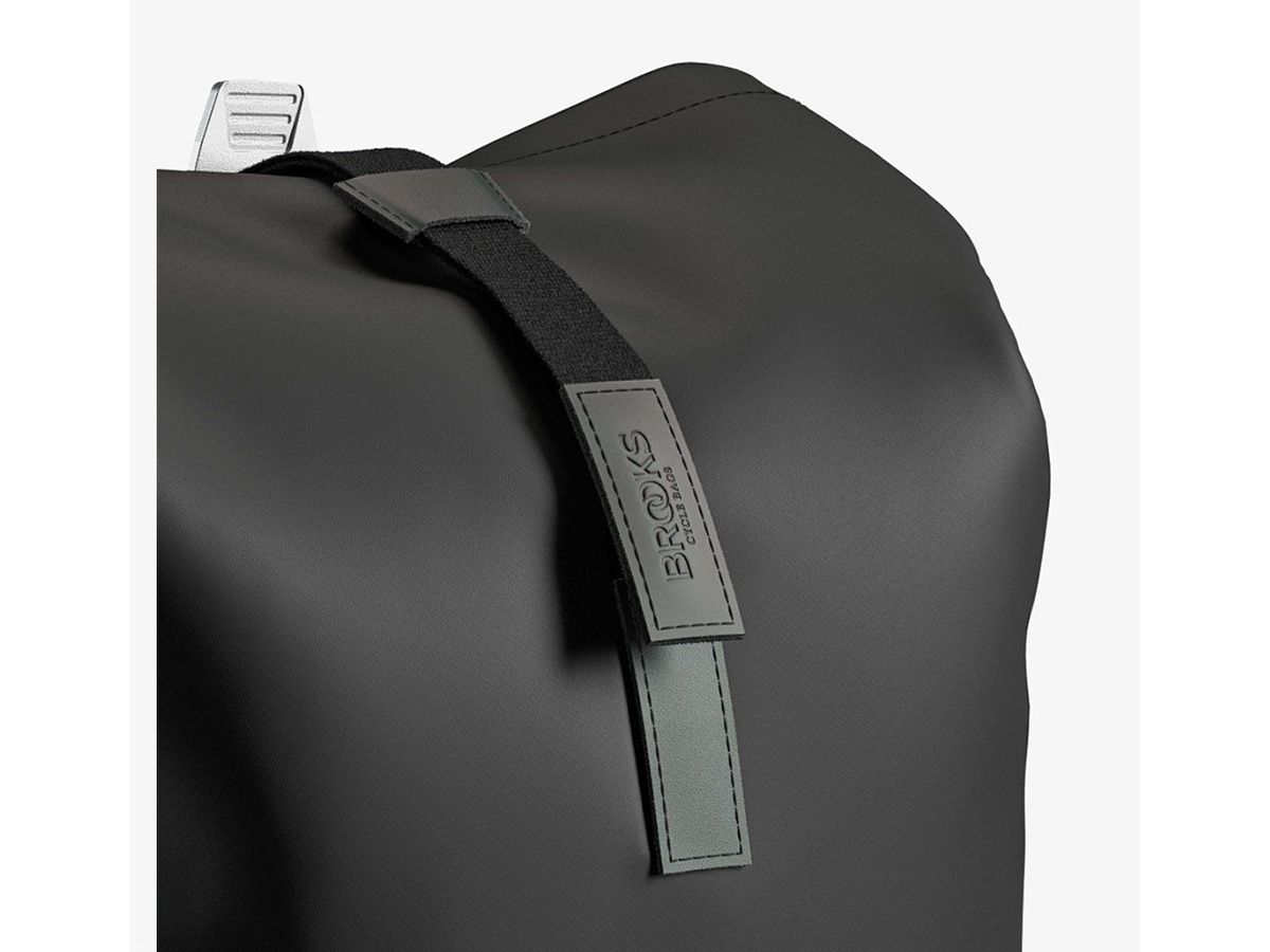 Brooks Pickwick Coated Remade 後背包 26L 黑色