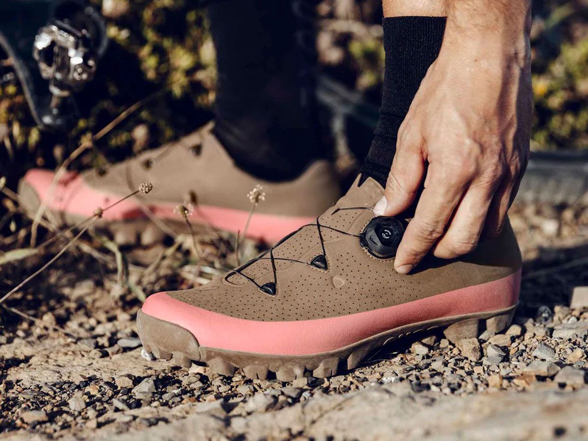 QUOC GRAN TOURER II 礫石車鞋 粉紅色 EU45