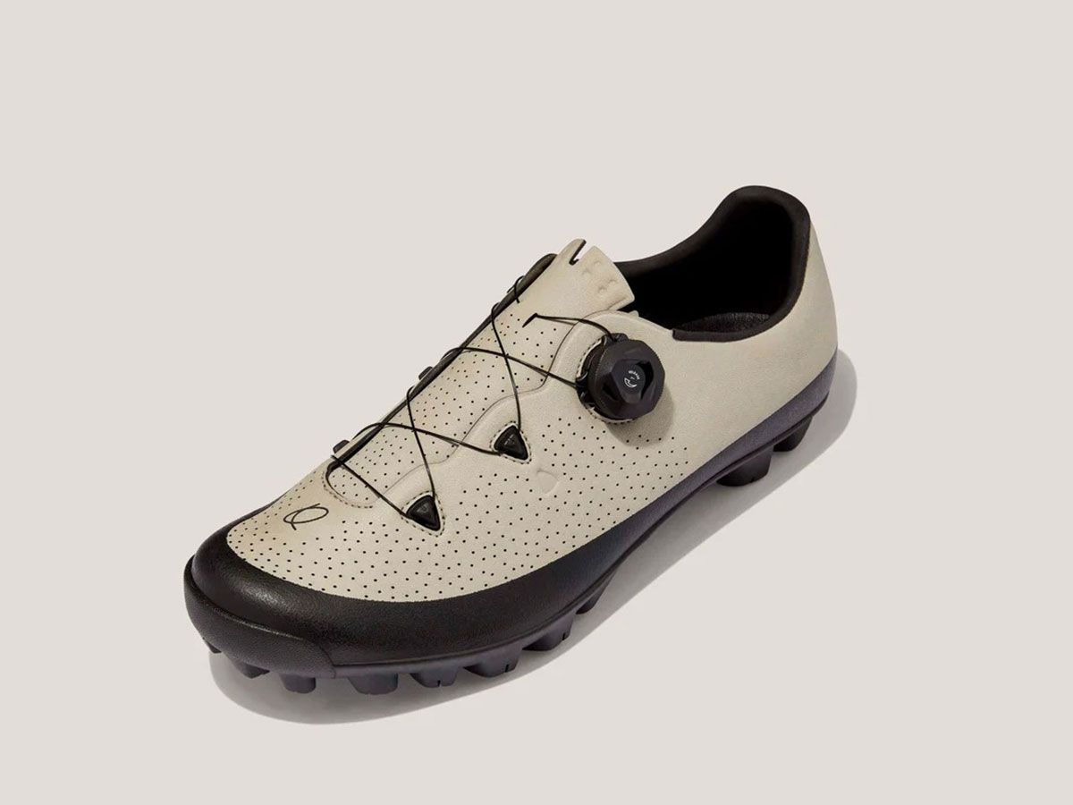 QUOC GRAN TOURER II 礫石車鞋 沙色 EU39