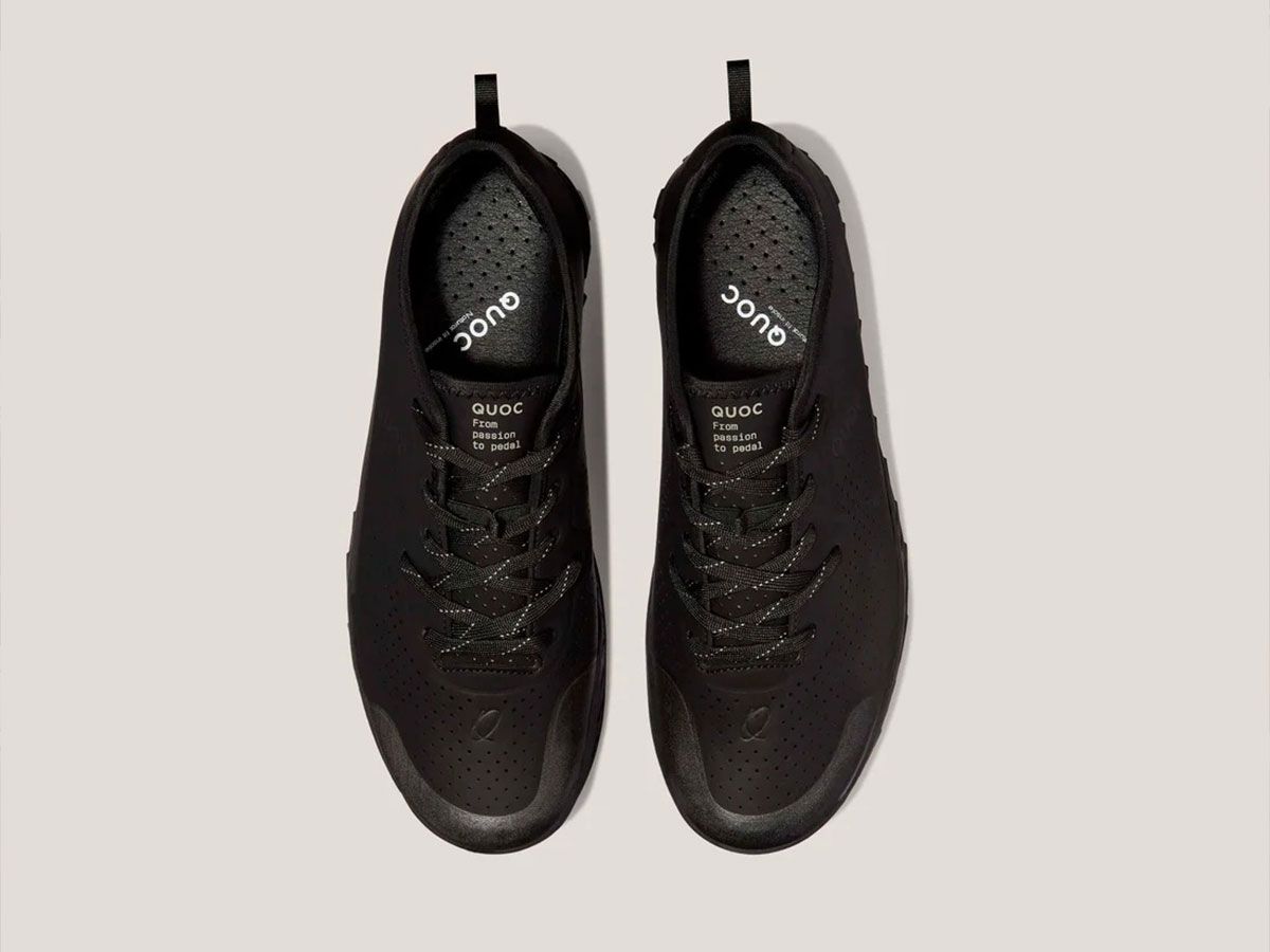 QUOC WEEKEND BLACK 休閒車鞋 EU44