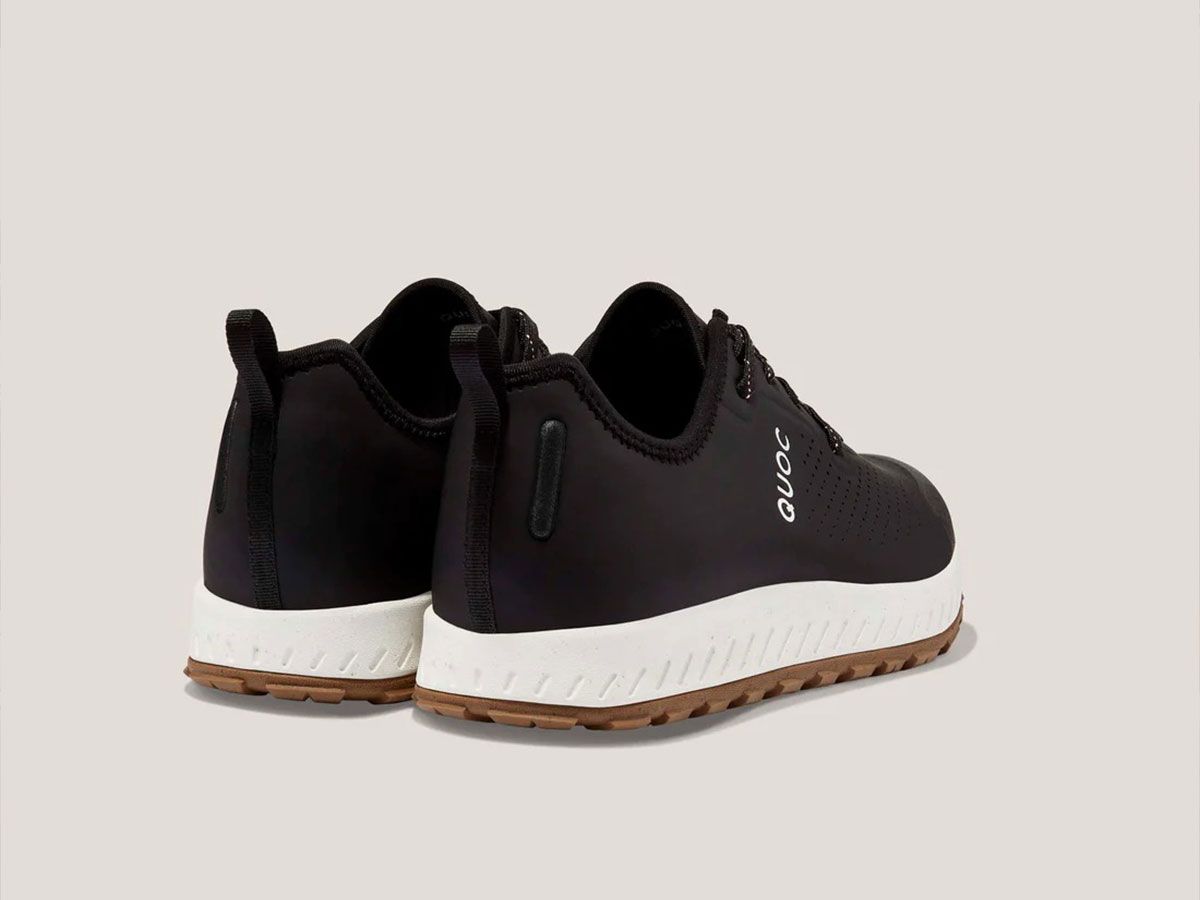 QUOC WEEKEND BLACK ON WHITE 黑白色 休閒車鞋 EU39