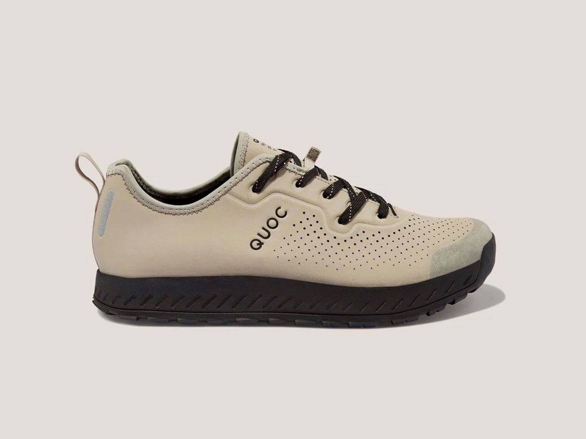 QUOC WEEKEND SAND 沙色 休閒車鞋 EU38