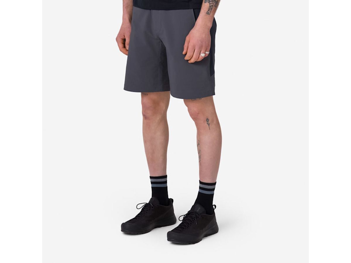 Rapha 男款 EXPLORE 機能短褲 灰黑色 L