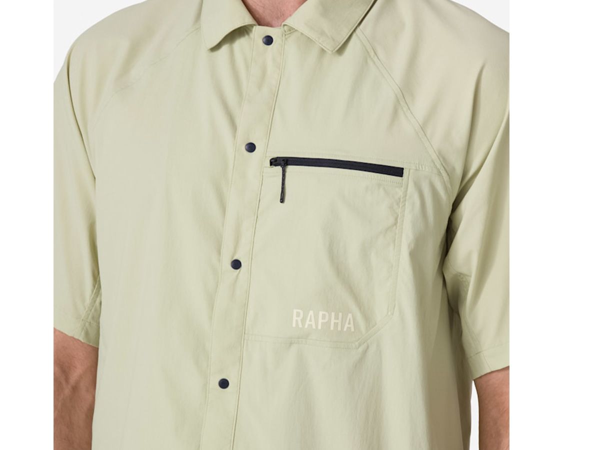 Rapha 男款 Explore 機能短袖襯衫 沙灰色 L