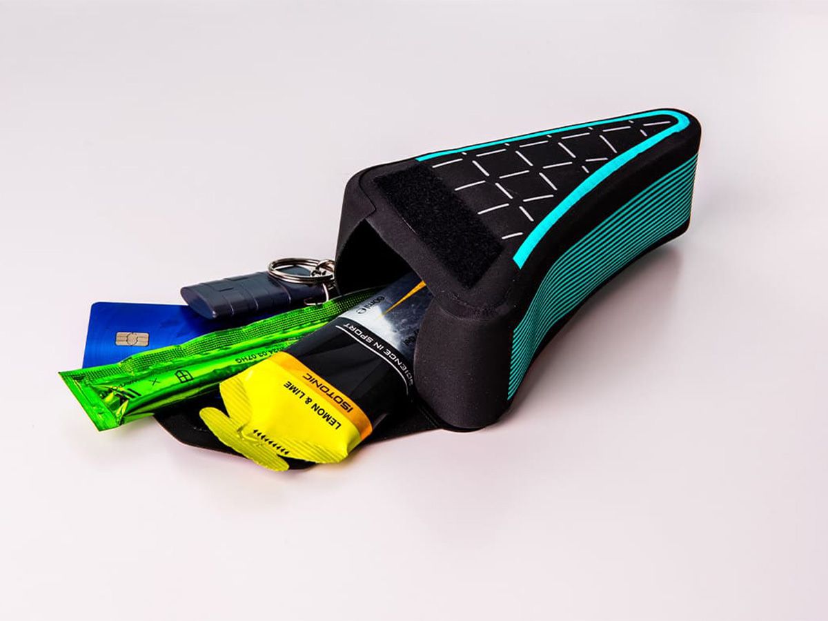 曜越 TT100 車架包 – 黑色