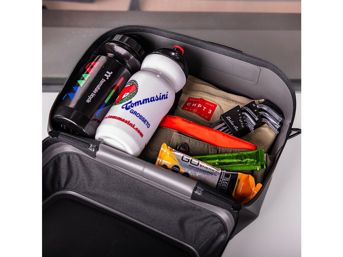 曜越 TT100 都會通勤中包 – 灰色