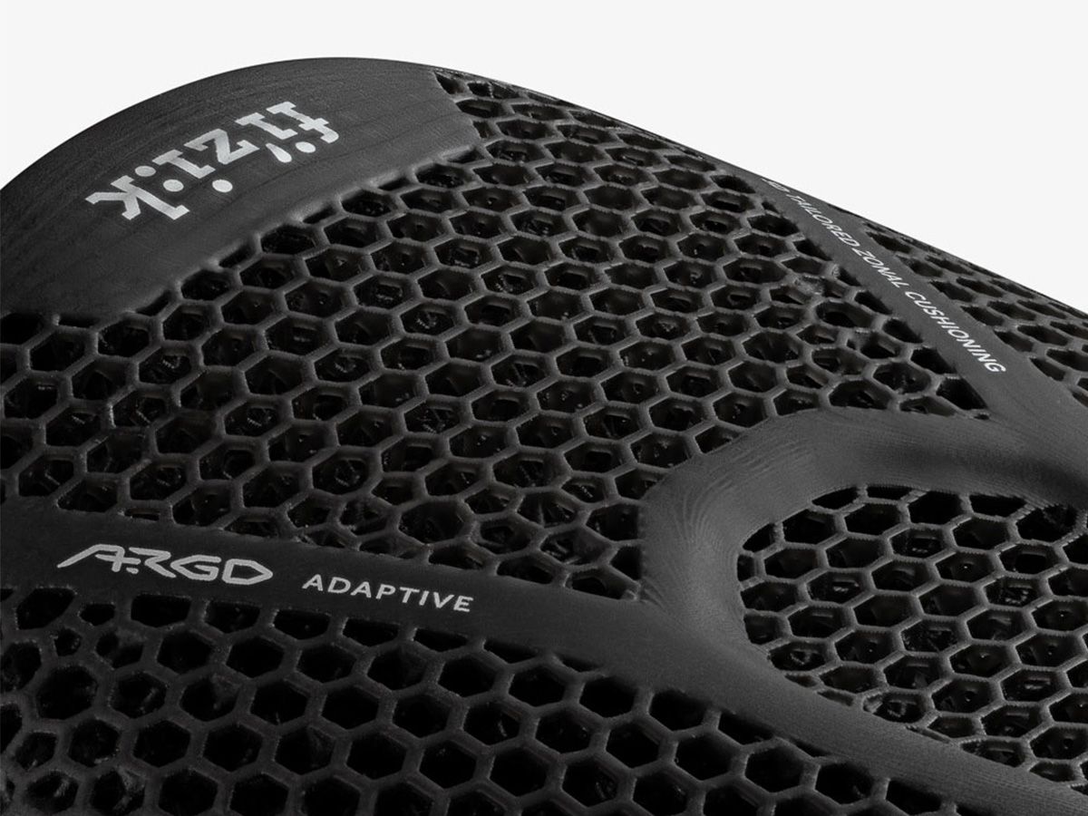 Fizik Vento Argo R3 Adaptive 3D 列印坐墊 - 140mm